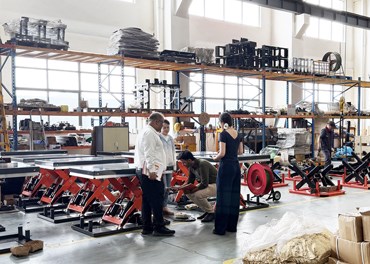 Deepen Cooperation, Forge a Shared Future | Overseas Clients Visit Our Company
