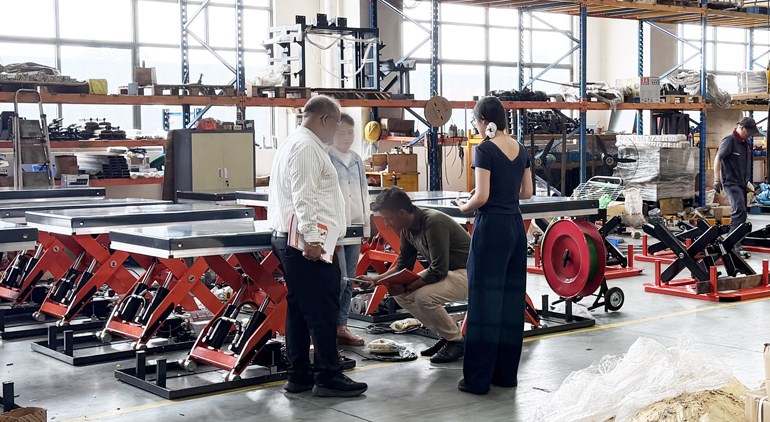 Deepen Cooperation, Forge a Shared Future | Overseas Clients Visit Our Company