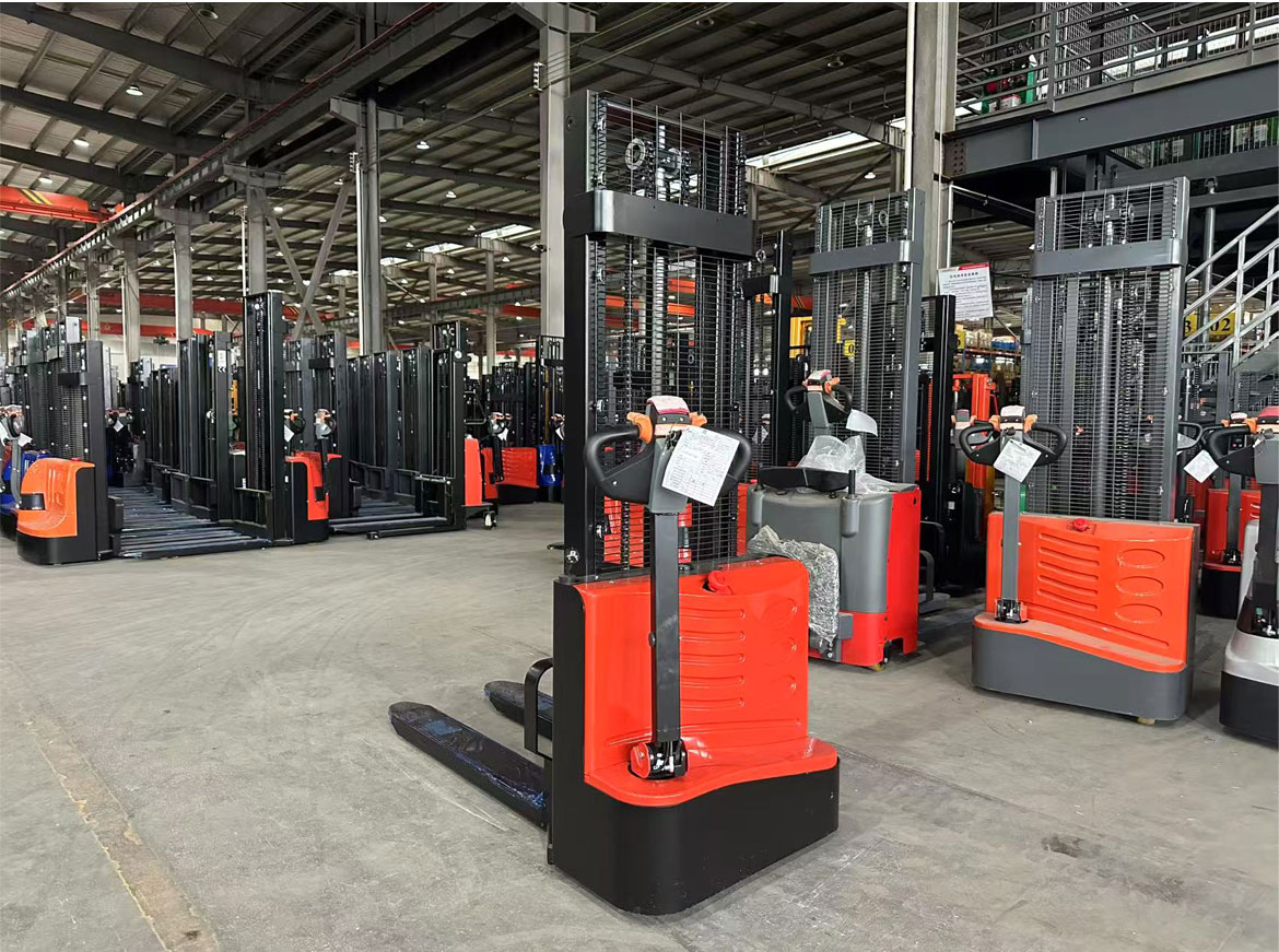 Technical data of electric stacker YLFE15
