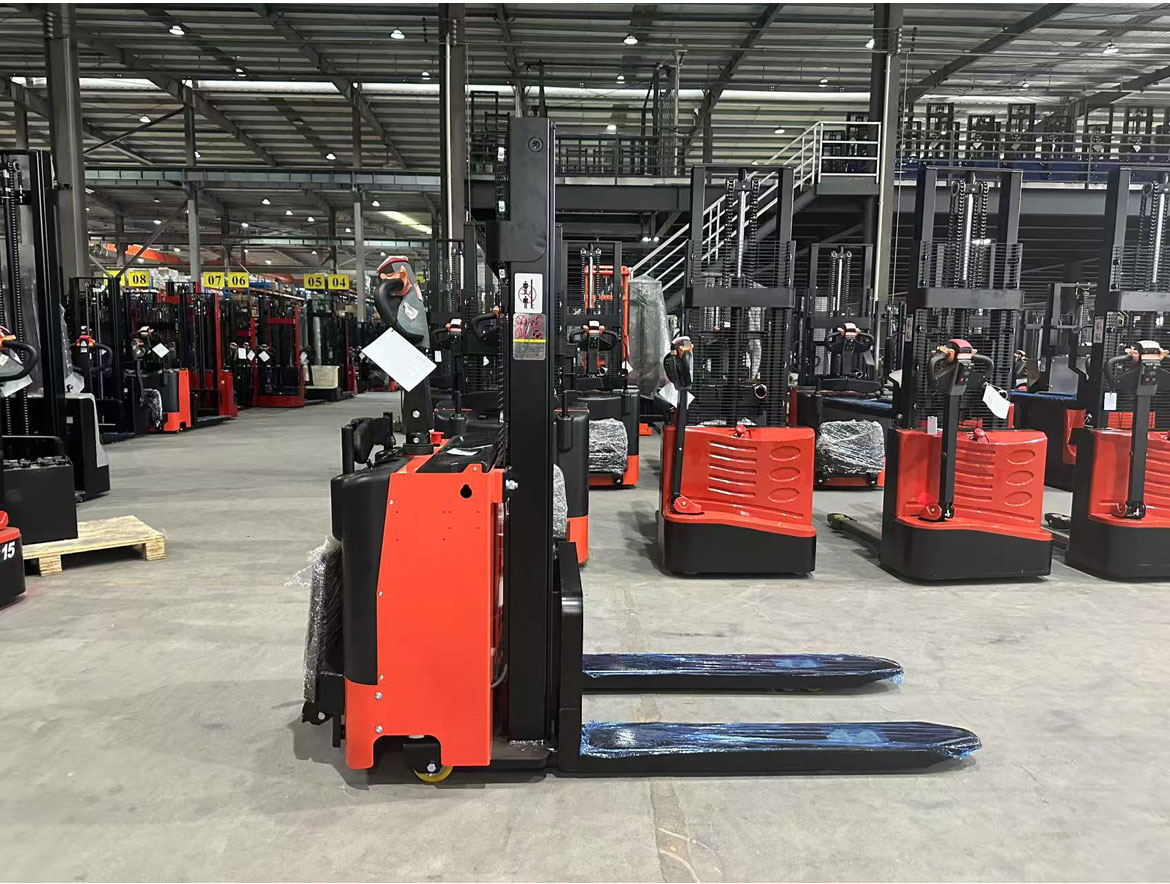 Technical data of electric stacker YLFES15E