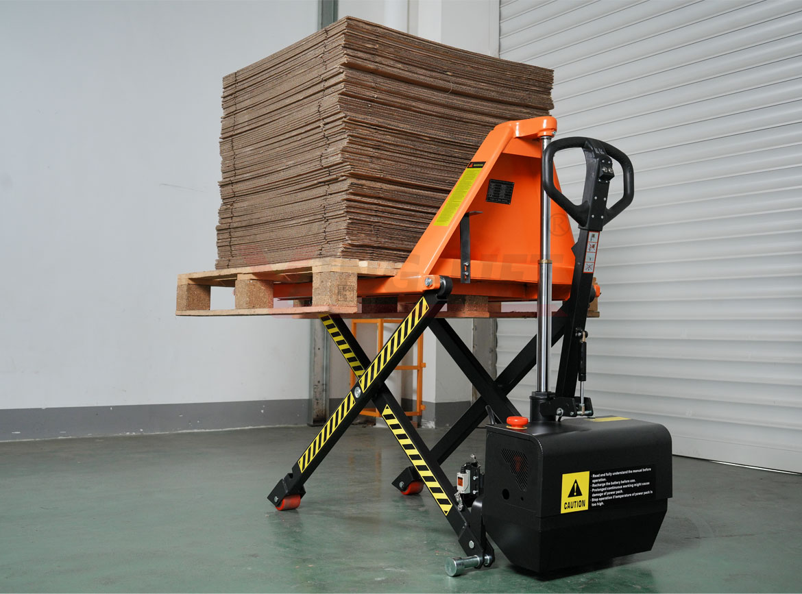 Double cylinder high-lifting carrying vehicle